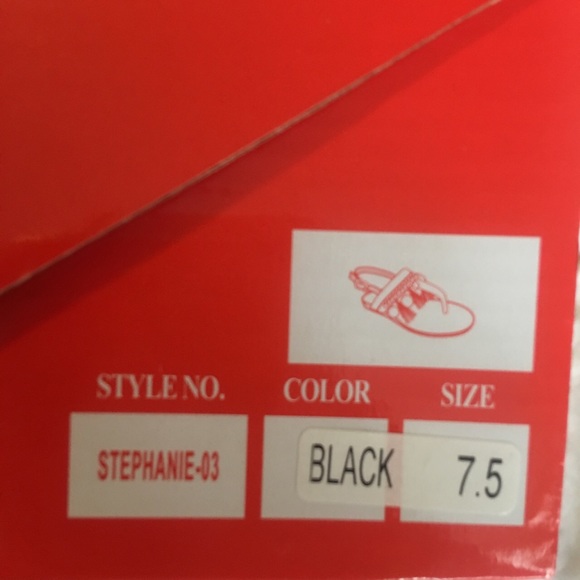 New boho MASCOTTS Pom Pom Sandals! - Picture 3 of 4